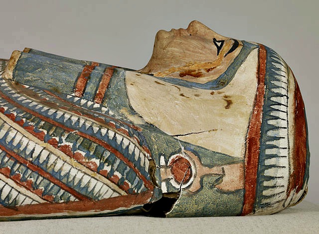 Egyptian_Mummy_and_Painted_Cartonnage_of_an_Unknown_Woman_Walters