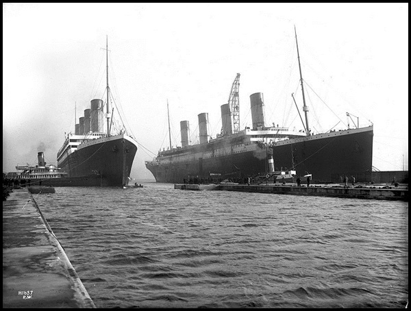 11-Olympic_and_Titanic